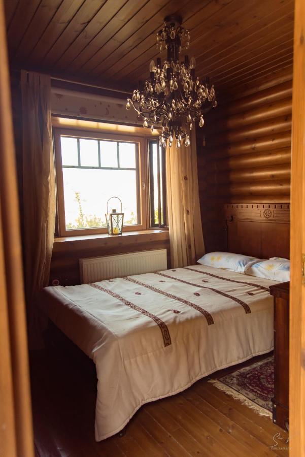 *2 Bdr Log House /Mountains/Queen Bed/Fireplace Gourri Екстер'єр фото
